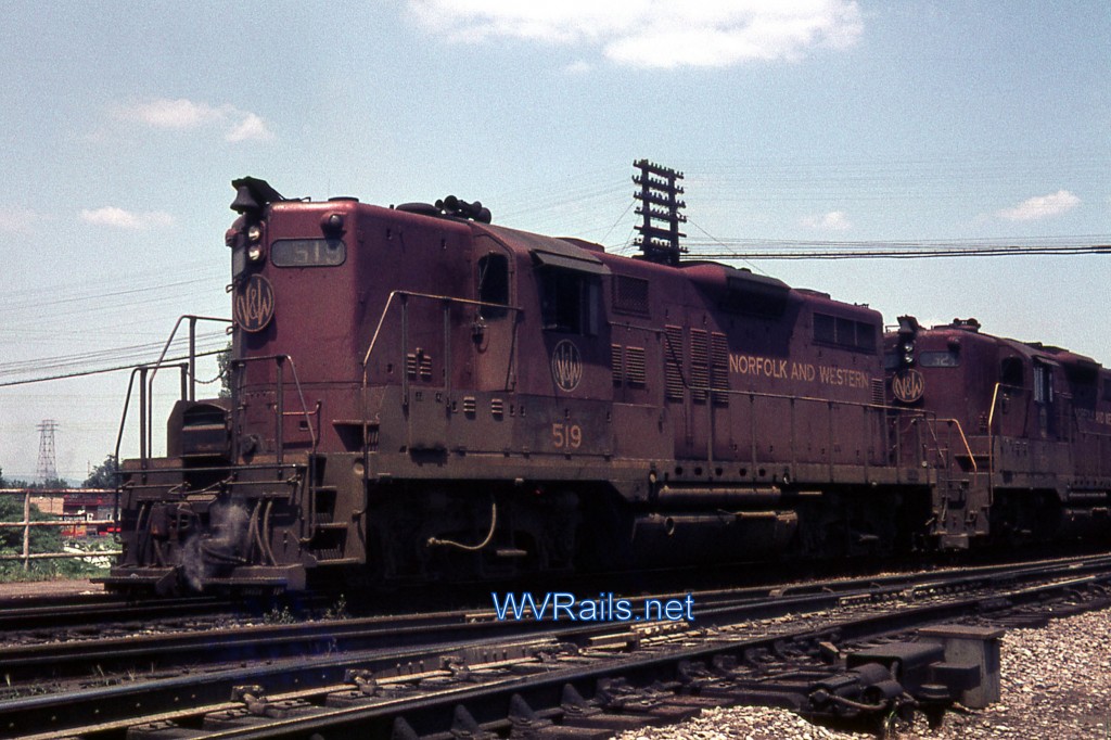 Kenova, WV A Hot Spot For Train Watching