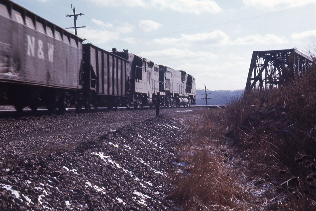 Kenova, WV A Hot Spot For Train Watching
