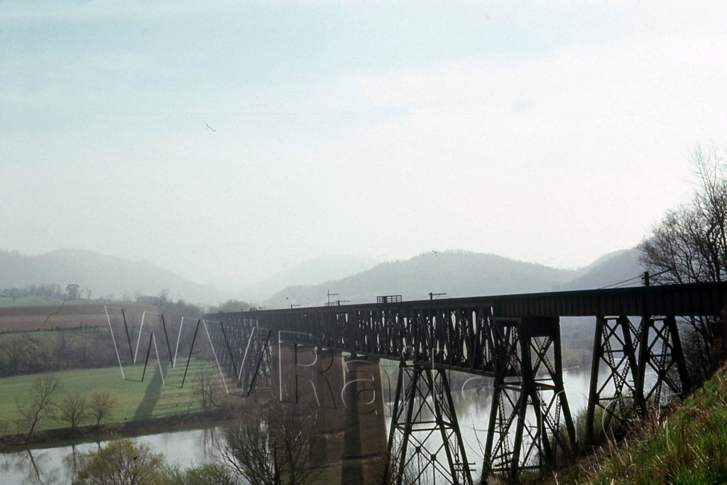 N&W ex VGN New River Bridge Glen Lyn, VA  Apr 1968 (1)